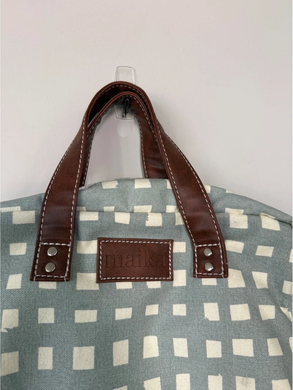 MAIKA Recycled Canvas Zippered Backpack, Flores 15
